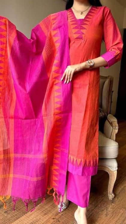 <p>ಪಿಂಕ್ ಶೇಡೆಡ್ ಸೀರೆಯನ್ನು ಬೇಸಿಗೆಯಲ್ಲಿ ಮರುಬಳಕೆ ಮಾಡಿ ಸ್ಟ್ರೈಟ್ ಲಾಂಗ್ ಸೂಟ್ ತಯಾರಿಸಬಹುದು. ಇದರೊಂದಿಗೆ ಮ್ಯಾಚಿಂಗ್ ಪ್ಯಾಂಟ್ ಆಯ್ಕೆಮಾಡಿ. ಬೇಕಾದರೆ ಸೀರೆಯಿಂದ ದುಪಟ್ಟಾ ಮಾಡಿಕೊಳ್ಳಿ.</p>
