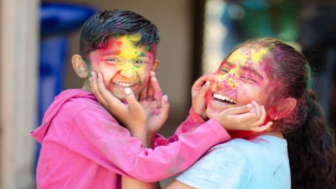 दिल्ली एनसीआर में रंगों का धमाका
