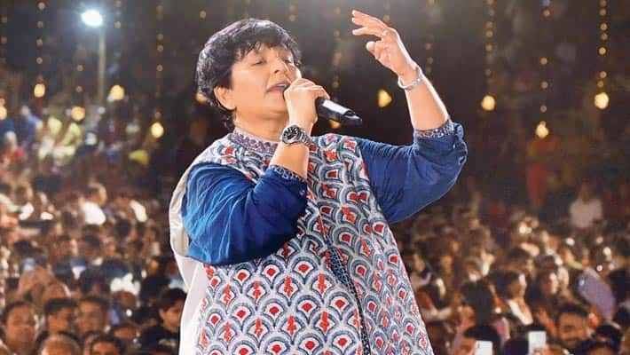 Falguni Pathak Net Worth Birthday Songs and Career Details