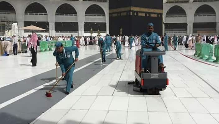 The Grand Mosque in Mecca is cleaned every 35 minutes, with around 3,500 employees working for this purpose.