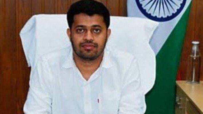 IAS Officer Hitesh Kumar Meena 