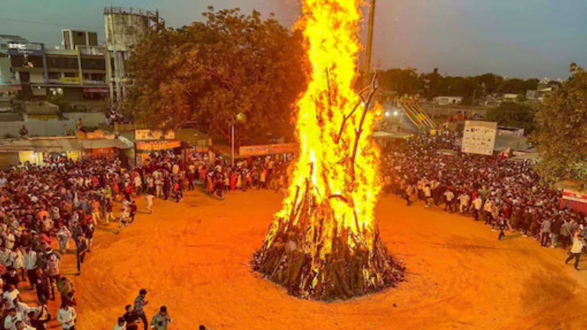 holika dahan 2025