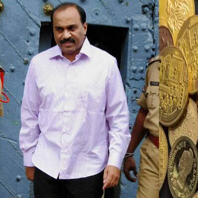 Gali Janardhan Reddy కి హైకోర్టులో ఊరట - సీబీఐ తీర్పును సస్పెండ్ చేసిన తెలంగాణ హైకోర్టు..