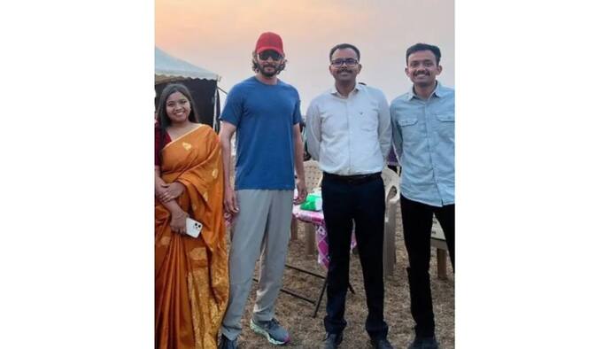 unofficial look of Mahesh from the sets of this Rajamouli project in telugu
