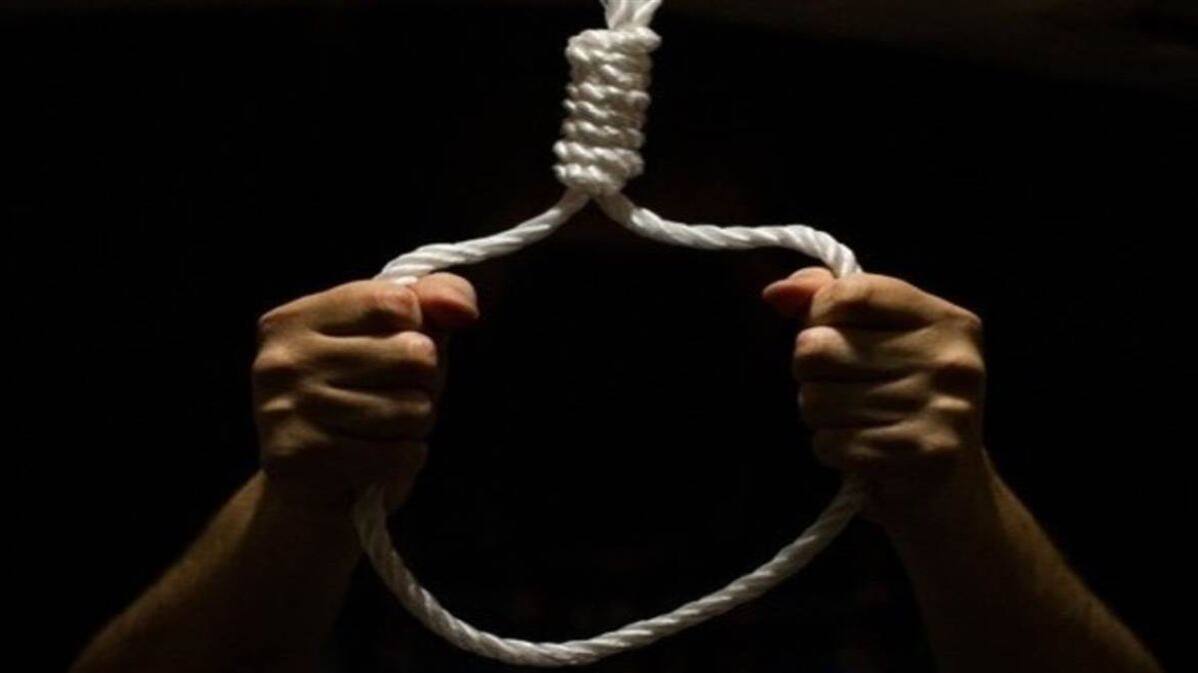 Man commits suicide