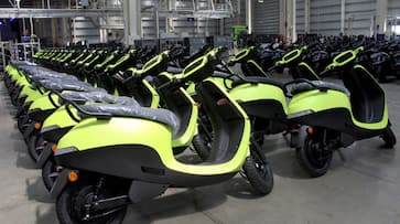 Maharashtra Shuts Ola Electric Showrooms License Issues sat Maharashtra Shuts Ola Electric Showrooms License Issues sat