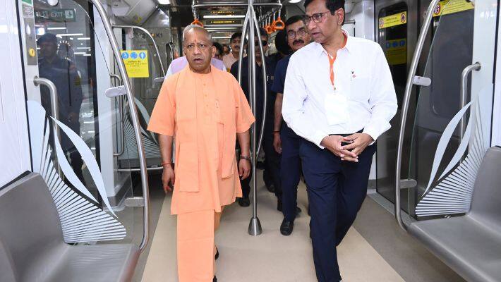 CM Yogi in Metro
