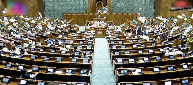 Waqf bill Amendment: 14 గంటల సుదీర్ఘ చర్చ..  ఎట్టకేలకు వక్ఫ్‌ బిల్లుకు లోక్‌సభ ఆమోదం. 