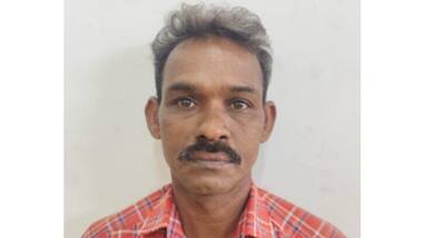 Drunk man abused and attempted to kill a street vendor during kodungallur bharani festival Drunk man abused and attempted to kill a street vendor during kodungallur bharani festival
