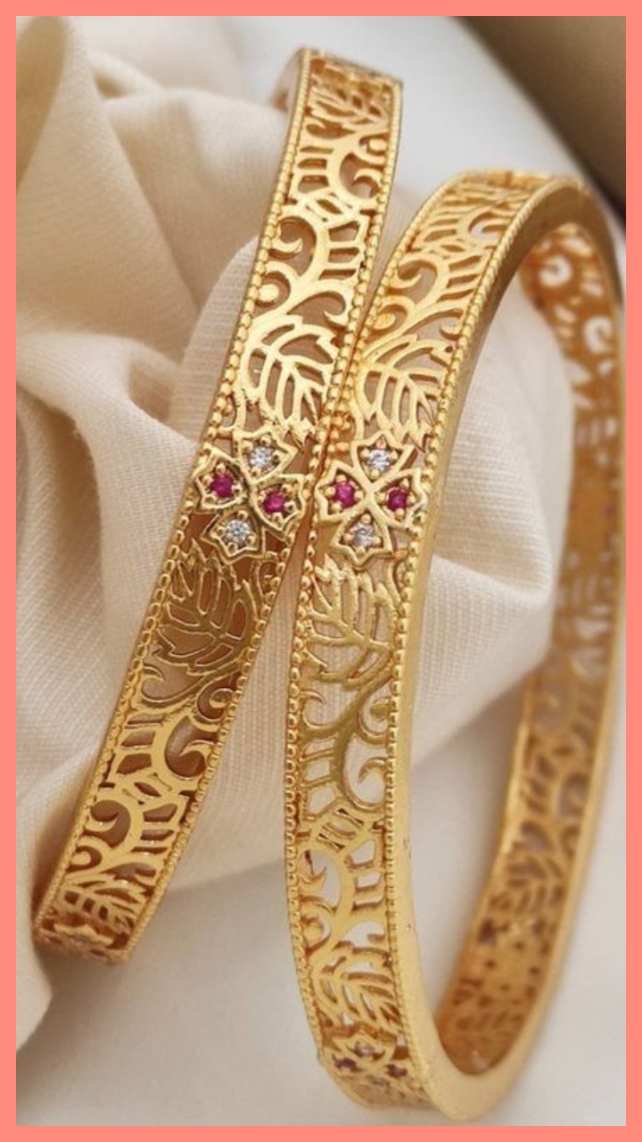 20 gram gold bangles floral designs