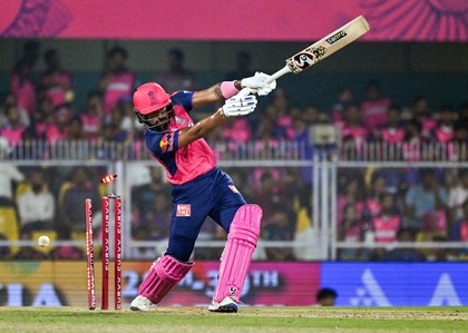 Seamers Chip In