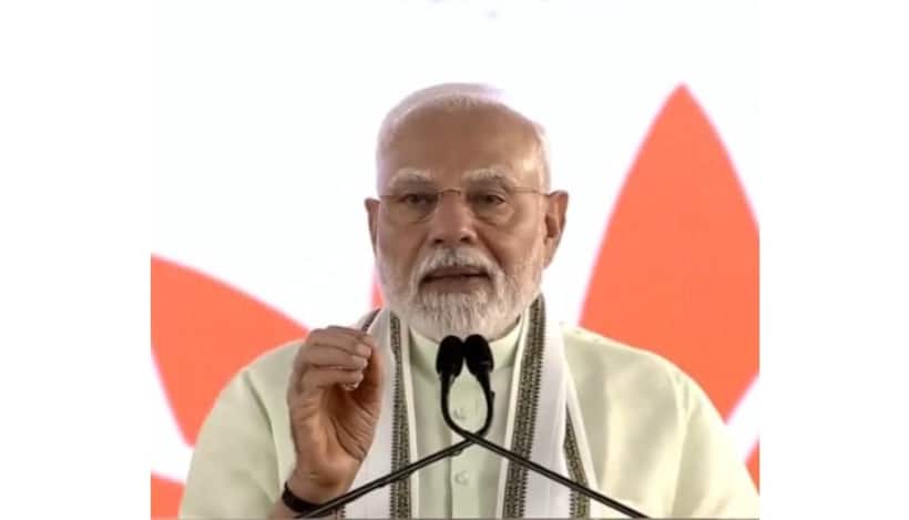 PM Modi lays foundation for Madhav Netralaya Premium Centre in Nagpur (WATCH)