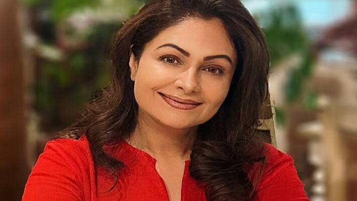 Ayesha jhulka