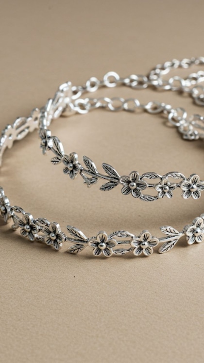 Bangle Pattern Flower Anklet