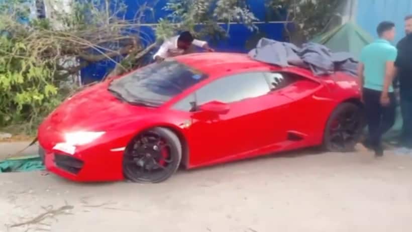 lamborghini huracan accident noida deepak kumar construction workers injured 