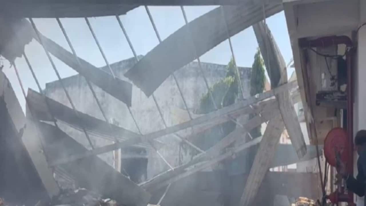 Gujarat firecracker godown explosion death toll rises to 21, victims mostly from Madhya Pradesh
