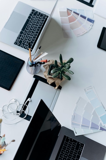 Vastu Tips: Follow these tricks for positivity in your office space