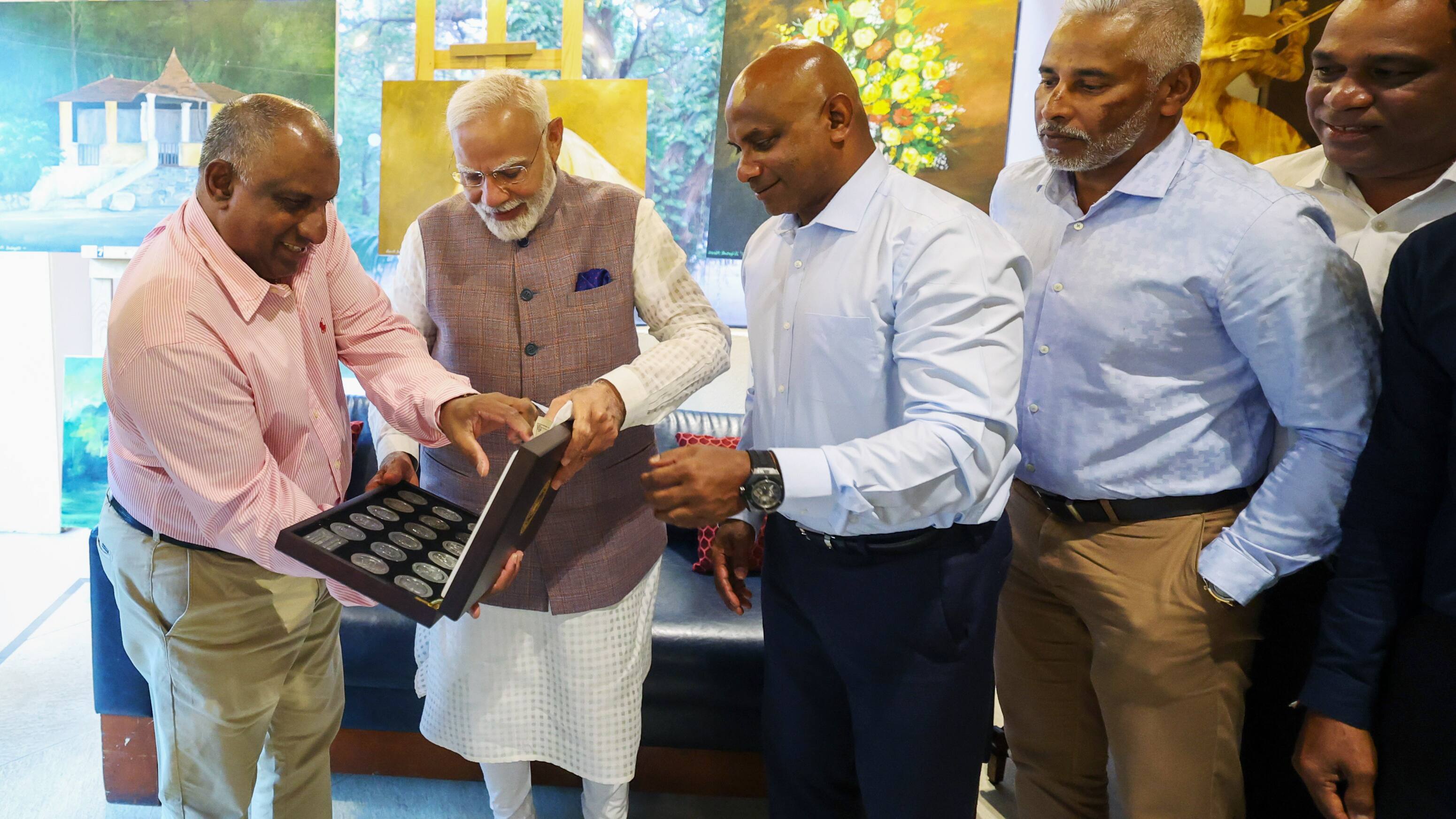 PM Modi met World cup 1996 winners