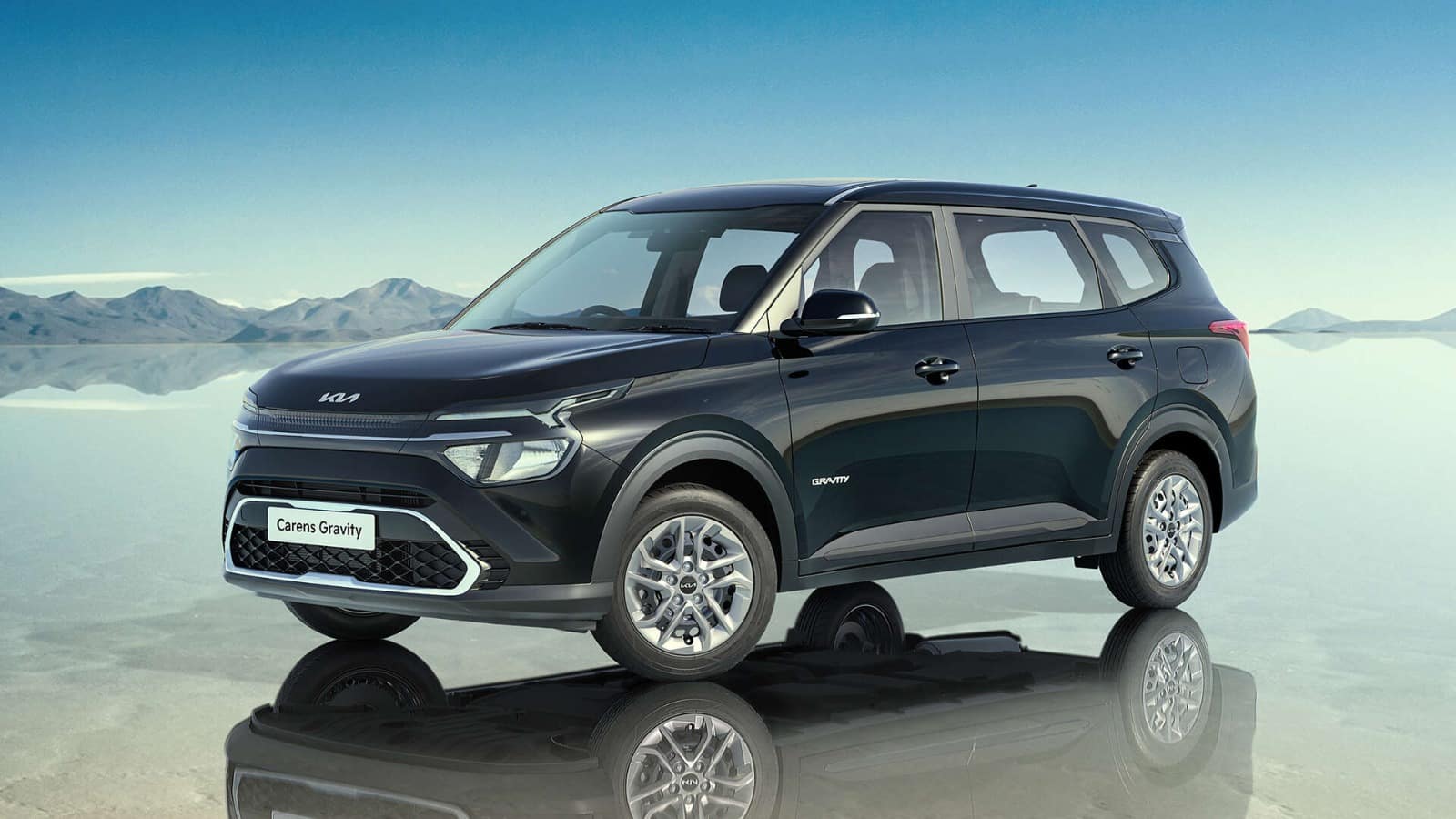2025 Kia Carens spied undisguised in TCV shoot