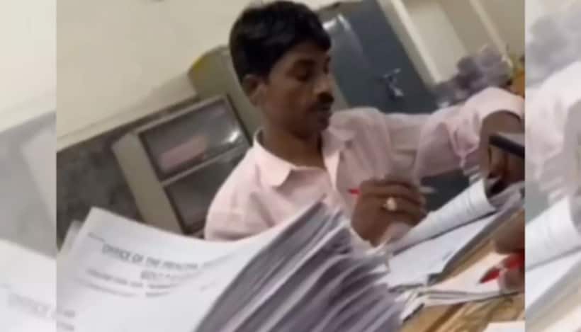 MP: Peon caught evaluating answer sheets at govt college; Two suspended, 3 terminated [VIDEO]