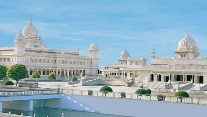 आनंदपुर धाम: जहां लोकतंत्र के नियम भी रुक जाते हैं!