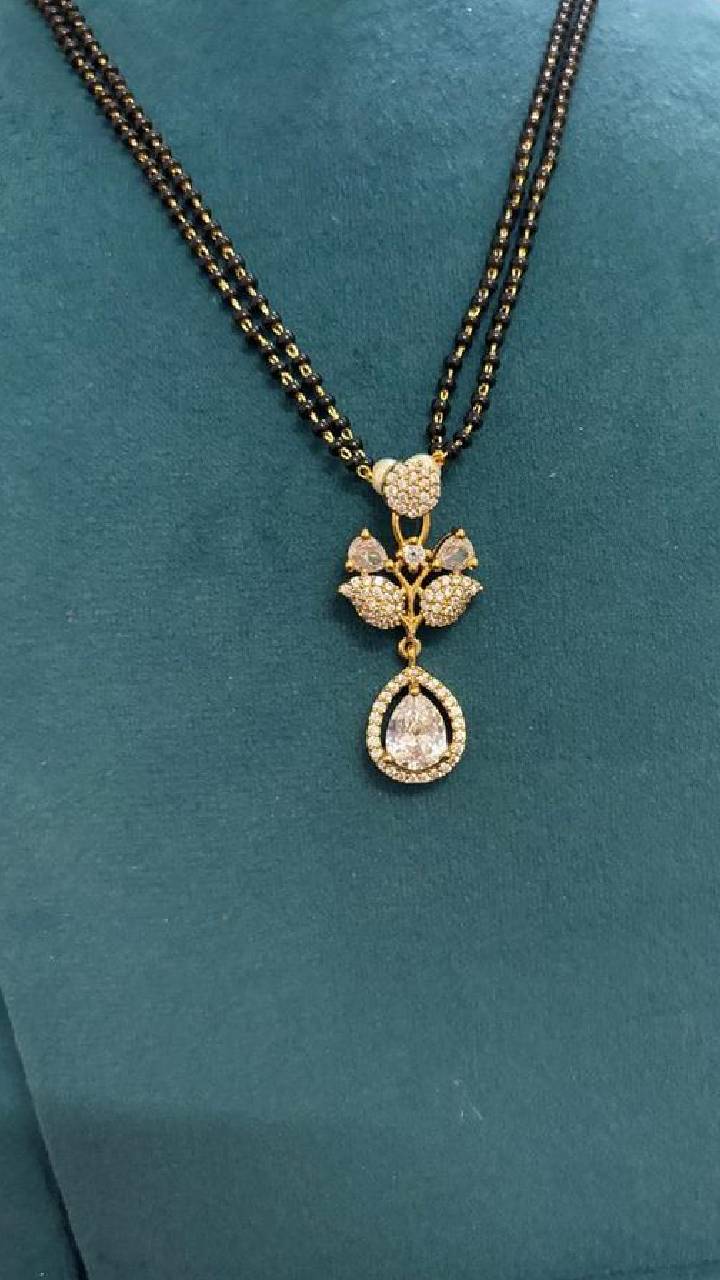 Mangalsutra Pendant fancy and durable Design Mangalsutra Pendant fancy and durable Design