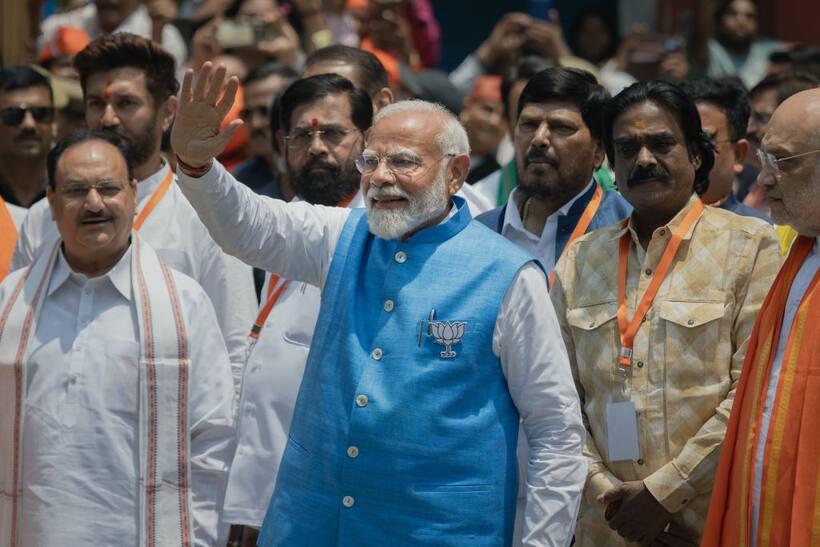 'Parivar ka Saath, Parivar ka Vikas...': PM Modi attacks opposition in Varanasi