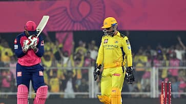 MS Dhoni completes 200 dismissals in IPL kvn MS Dhoni completes 200 dismissals in IPL kvn