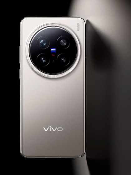 2. Vivo X200 Pro (Rs 89,990)