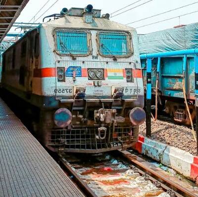 Telugu news live updates: Indian railways - రైళ్ల రంగు వెన‌కాల ఇంత అర్థం దాగుందా.?