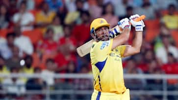 IPL 2025 Never ending hope for csk fans MS Dhoni back to finishing style at age of 43 IPL 2025 Never ending hope for csk fans MS Dhoni back to finishing style at age of 43