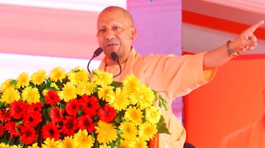 CM Yogi Adityanath slams West Bengal CM Mamata Banerjee over violence in telugu akp CM Yogi Adityanath slams West Bengal CM Mamata Banerjee over violence in telugu akp