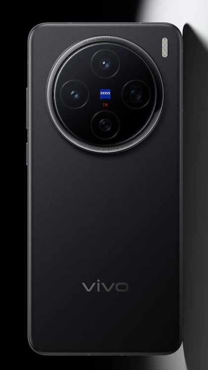 4. Vivo X200 (రూ. 65,999)