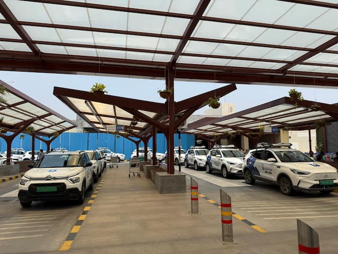 'Impressive brand, lost to mismanagement': Netizens react to Blusmart cab service shutdown amid SEBI crackdown