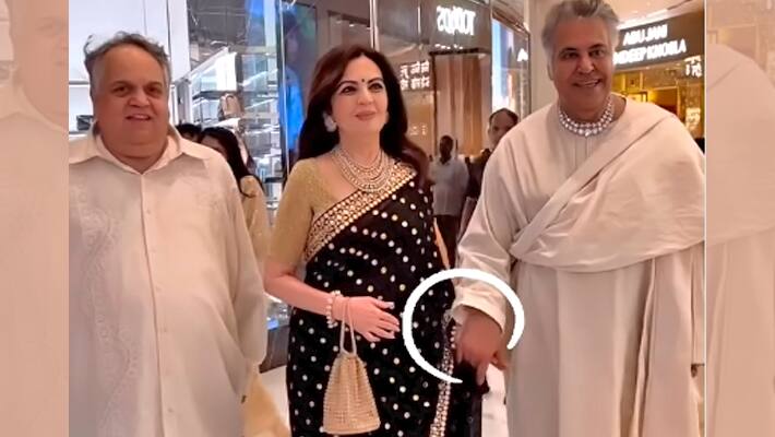 nita-ambani-at-sandeep-khosla-store-opening
