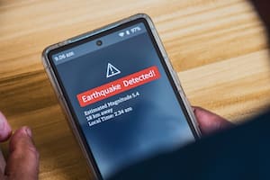 Ask AI Anything: We asked what to do when an earthquake strikes? ChatGPT said THIS