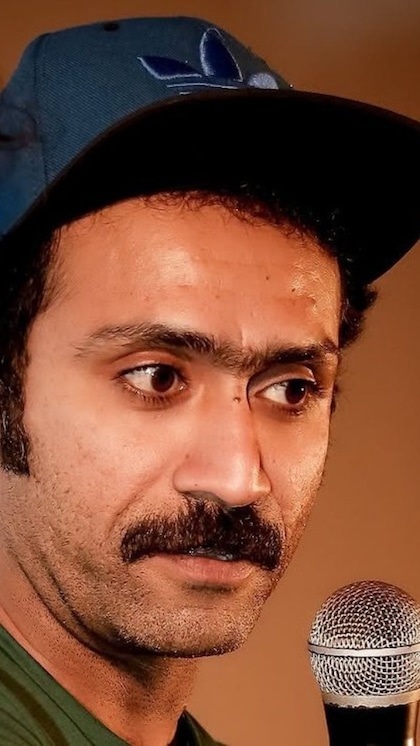 <p>సెప్టెంబర్ 15, 1983న కేరళలోని చాలకుడిలో జన్మించిన షైన్, 2000ల ప్రారంభంలో కమల్‌కు అసిస్టెంట్ డైరెక్టర్‌గా తన కెరీర్‌ను ప్రారంభించారు.</p>
