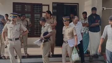 five people arrested by police with MDMA and cannabis for sale in Vengara, Malappuram five people arrested by police with MDMA and cannabis for sale in Vengara, Malappuram