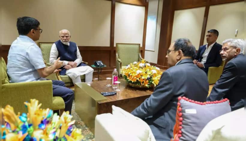 PM Modi: హుటాహుటిన ఢిల్లీ చేరుకున్న మోదీ.. ఎయిర్ పోర్టులో అత్య‌వ‌సర స‌మావేశం, నెక్ట్స్ ఏంటీ..? 