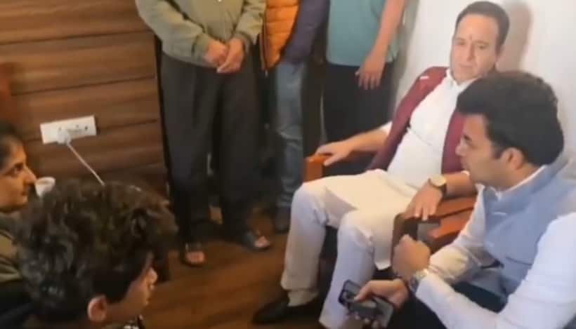 Pahalgam Terror: ఉగ్ర‌దాడిలో మ‌ర‌ణించిన వ్య‌క్తి భార్య‌తో మాట్లాడిన ఎంపీ తేజ‌స్వి.. అండ‌గా ఉంటామ‌ని హామీ 
