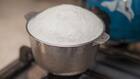 Kitchen Hacks ఇలా చేస్తే పాలు పొంగనే పొంగవు, అన్నం అడుగంటదు!