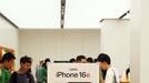 Apple top in first quarter smartphone sales 2025