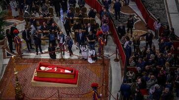 Thousands more queue to see Pope Francis on second day of lying in state Thousands more queue to see Pope Francis on second day of lying in state