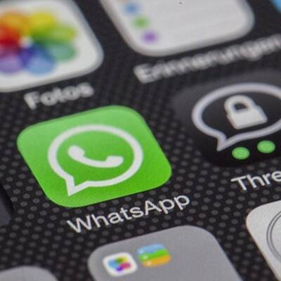 Big group? No problem—WhatsApp voice chats are now for everyone