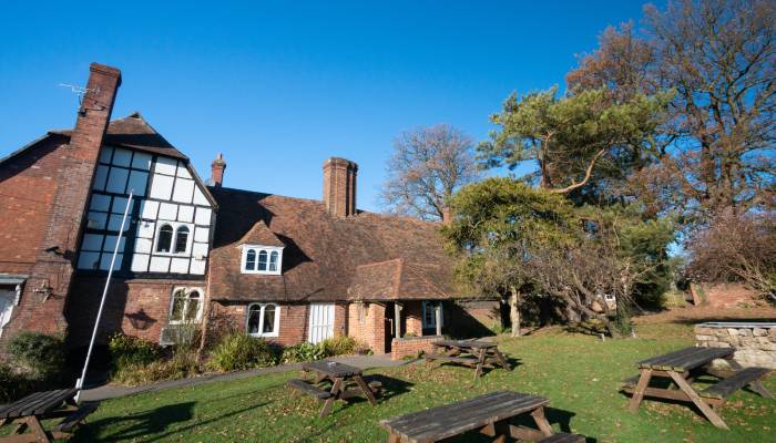 story of most haunted village Pluckley in Kent England 