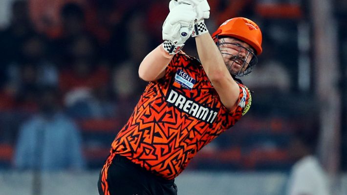 travis head and pat cummins set to return india after break