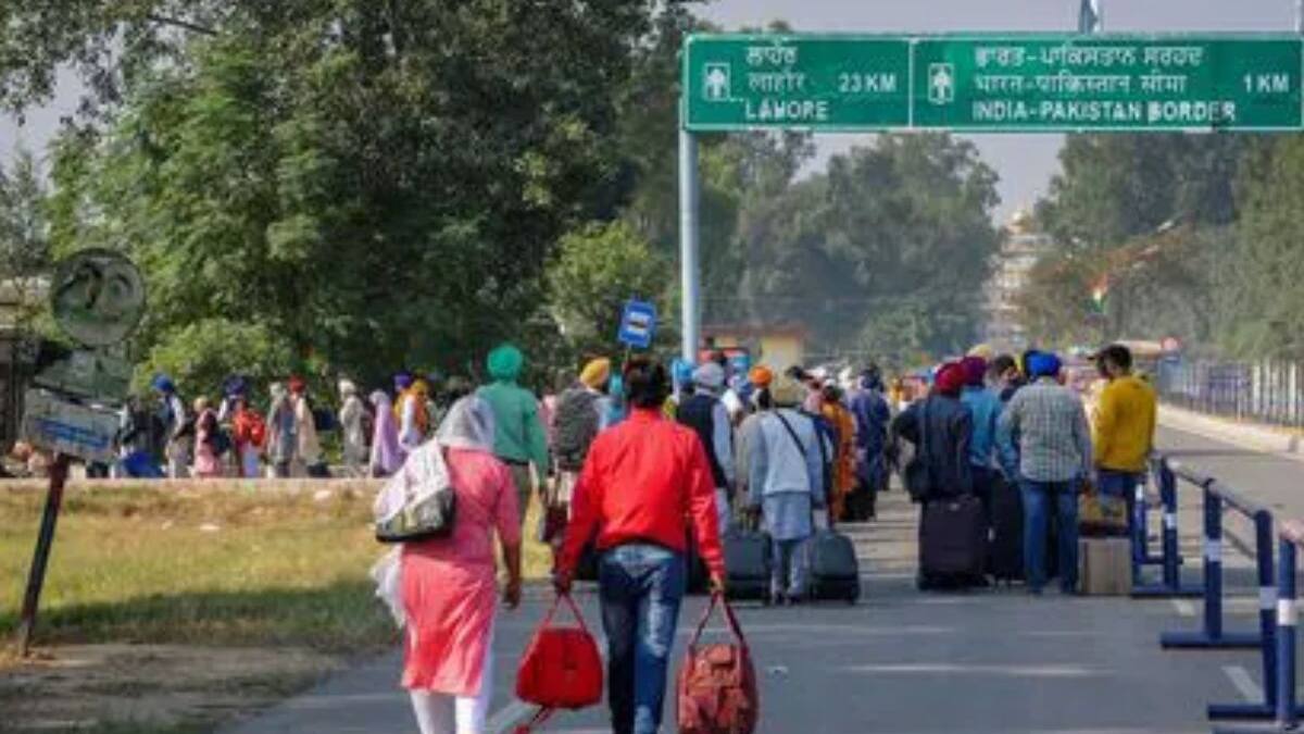  Refugees From Pakistan