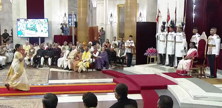 Padma Awards 2025 ceremony rashtrapati Bhawan