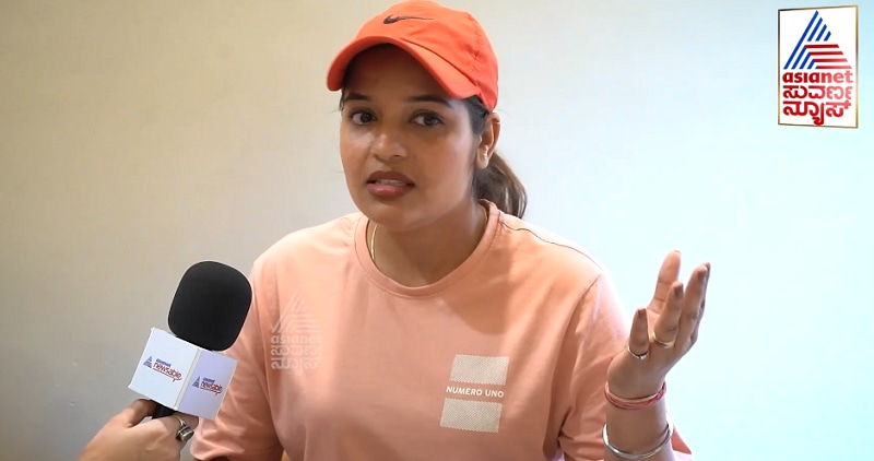 What were the challenges Sonia Manna faced as a coach of the kabaddi team gvd