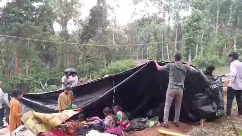Protesters occupying government land for housing vacate huts gvd